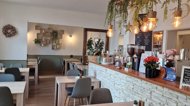 Das Caf&eacute; H&uuml;ftgold